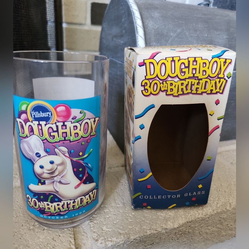 1995 Pillsbury Doughboy 30th Birthday Collector Glass